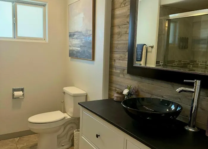 Endless Summer, Pool, Theatre, Boat Parking, Walk To London Bridge! Lake Havasu City